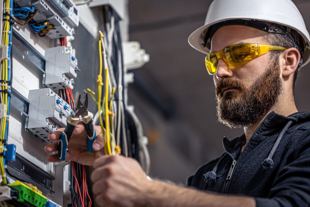 DiGiacomo & Associates/ electrical contractor insurance